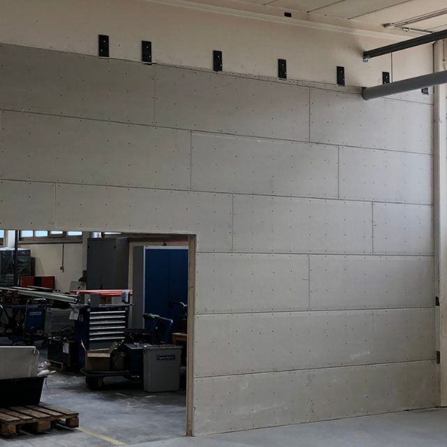 Ausbau einer Halle (Brandschutzwände einziehen)