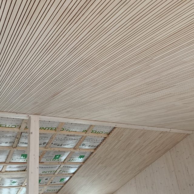 Deckenmontage Bürogebäude