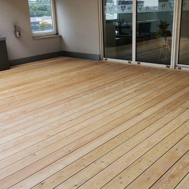 Erneuerung Dachterrassenbelag